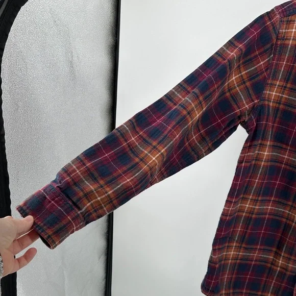 Eddie Bauer Outdoor Timeless Men's Checkered Flannel Shirt Burgundy/Navy SzS - Picture 3 of 14